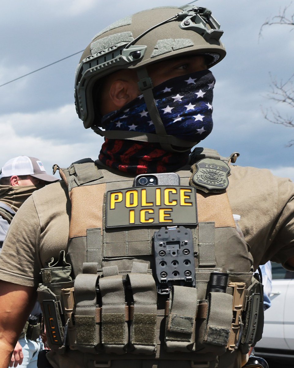 ThinkingTramp's tweet photo. @BillMelugin_ @FoxNews LET ICE TO THEIR JOBS!!!

GET EVERYONE OF THESE MONSTERS OUT OF OUR COUNTRY!! https://t.co/JZUUwNy0rr