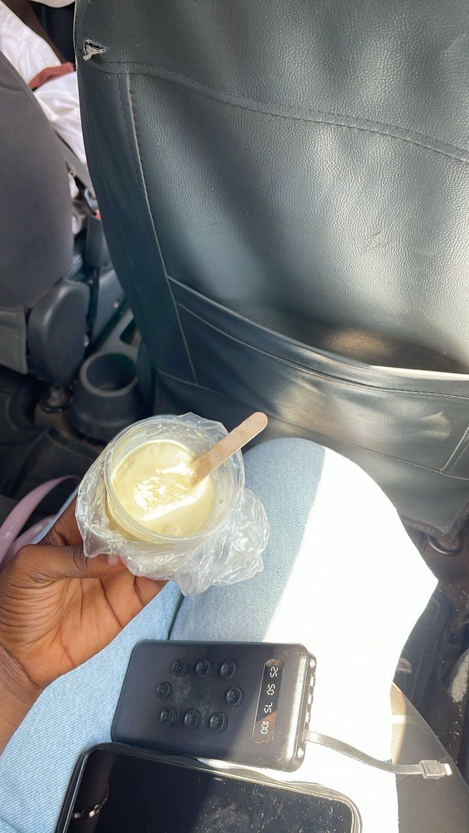 Bigbaby243's tweet photo. Breakfast came late today
What are you having for breakfast?
They made this with custard and I didn’t taste any sugar in it. Was pure milk and some vanilla flavor. https://t.co/b89DG0ONF7