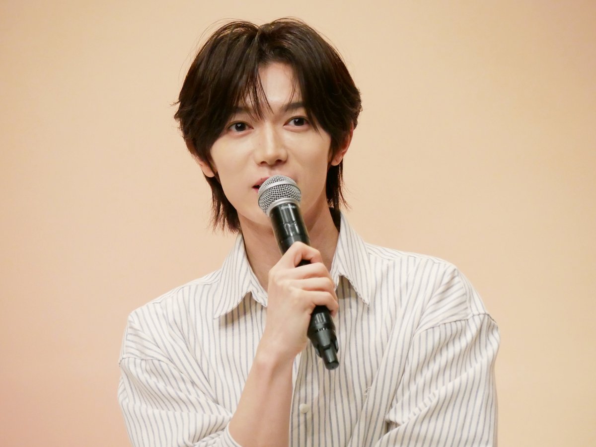 TVGweb's tweet photo. 「小麦とバターと復讐と」
制作発表会REPORT📸
----

主演・伊原六花、七五三掛龍也らが登壇
七五三掛は包丁さばきを練習も弊害が…
「キュウリの浅漬けだらけ（笑）」

伊原、七五三掛、味方良介、寺本莉緒
4人が好きなパンのトークも🥐

https://t.co/fXyTHnx0lm 

#小麦とバターと復讐と https://t.co/M6mAuF9ctk