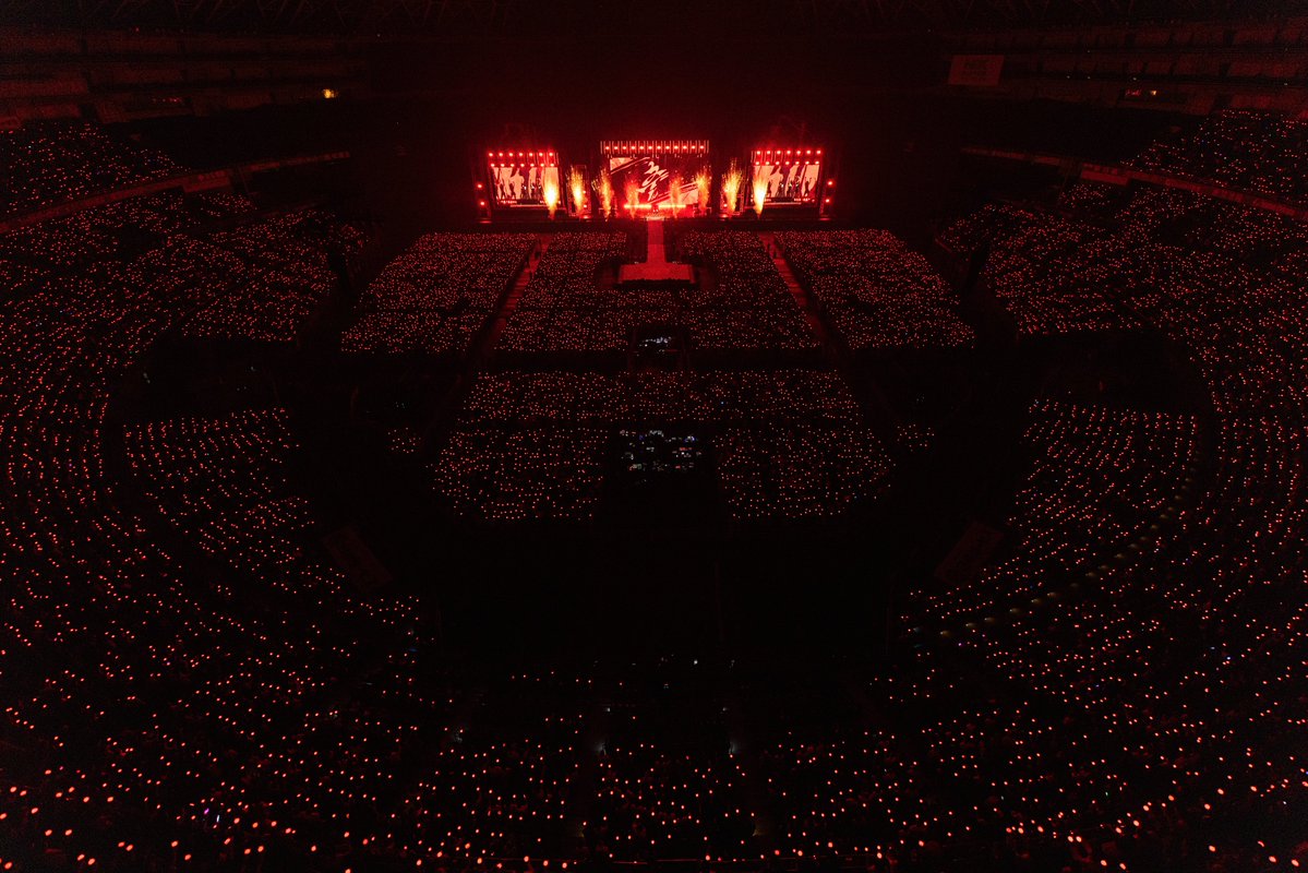 _BABYMONSTER_JP's tweet photo. 【📰】

 ＿＿＿◣＿＿＿＿＿◢＿＿＿

  𝟮𝟬𝟮𝟲-𝟮𝟳 𝗕𝗔𝗕𝗬𝗠𝗢𝗡𝗦𝗧𝗘𝗥
       𝗪𝗢𝗥𝗟𝗗 𝗧𝗢𝗨𝗥
  [춤(𝗖𝗛𝗢𝗢𝗠)]  𝗜𝗡 𝗝𝗔𝗣𝗔𝗡
＿＿＿＿＿＿＿＿＿＿＿＿＿

🐙 京セラドーム大阪公演の様子を公開！

6都市11公演、一緒に駆け抜けてくれたMONSTIEZの皆さん、本当にありがとうございました🙌✨

メンバーも言っていた、
いろいろと準備しておりますので
続報をお楽しみに……👀💗

#BABYMONSTER #베이비몬스터 #ベイビーモンスター
#2026_2027 #WORLD_TOUR #춤 #CHOOM #CHOOM_in_JAPAN #YG