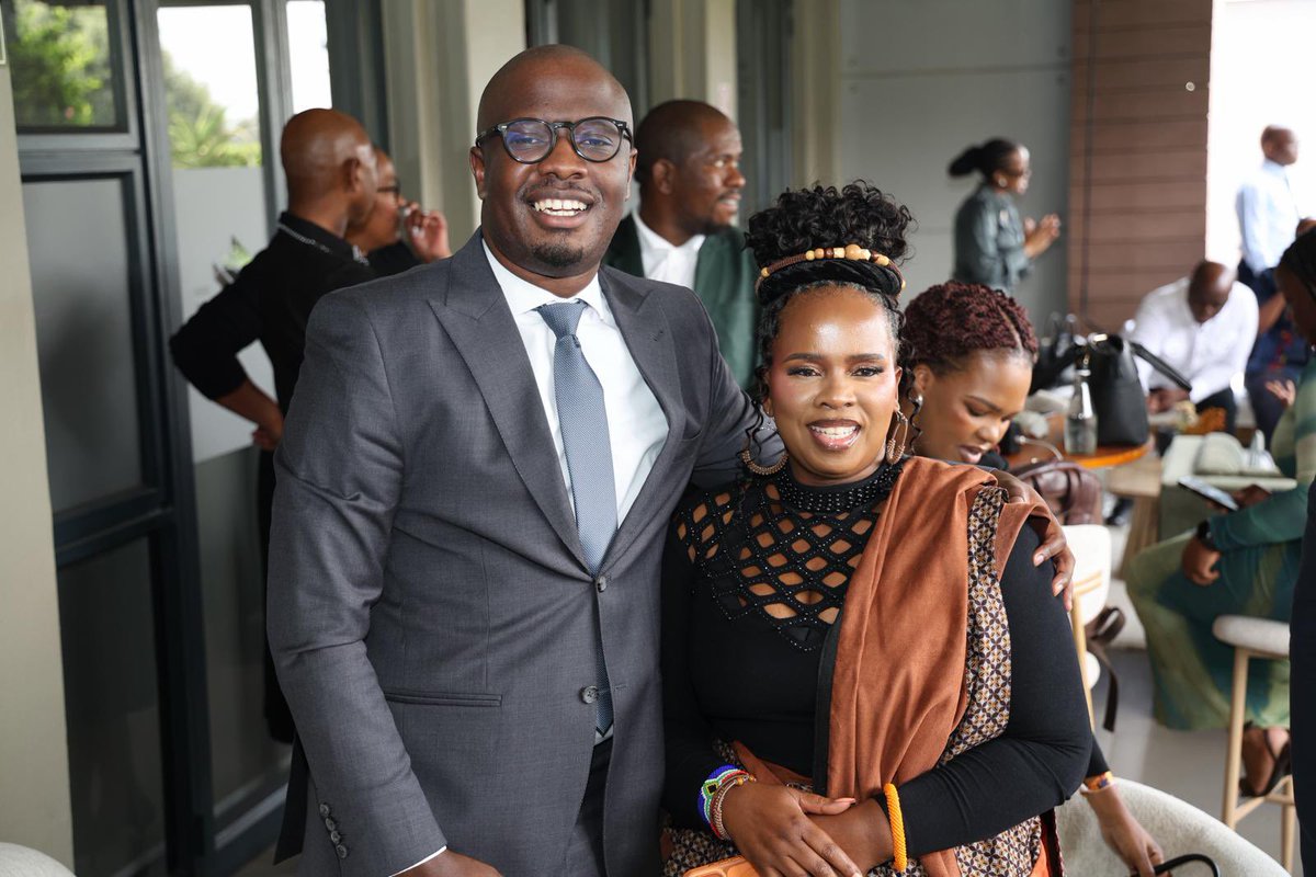 deptoflabour's tweet photo. 📍Happening Now | Employment and Labour Minister Nomakhosazana Meth arrives at the Langham Lifestyle Resort in Fourways, Johannesburg. https://t.co/dtxCOp41TX