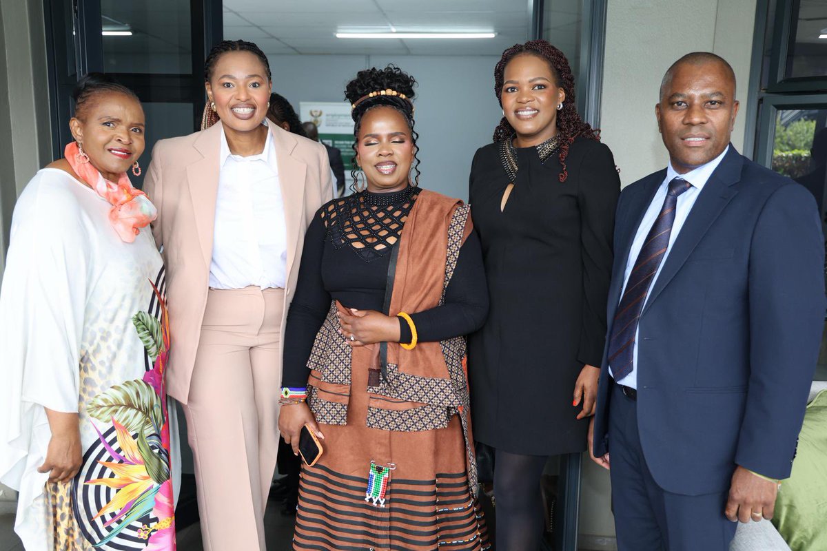 deptoflabour's tweet photo. Minister Meth will lead the launch of the R1 Billion UIF-NEF SMME Development and Employment Partnership Programmme. Minister Meth is joined by Deputy Minister at the Department of Trade and Industry, Zuko Godlimpi, https://t.co/Vblzx1z0TR