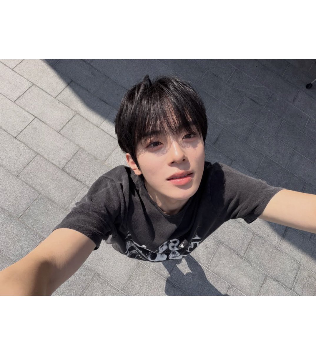 GGANGOI_'s tweet photo. 이거 뢰알 갱얼쥐같다 https://t.co/2IGxBfFqZe