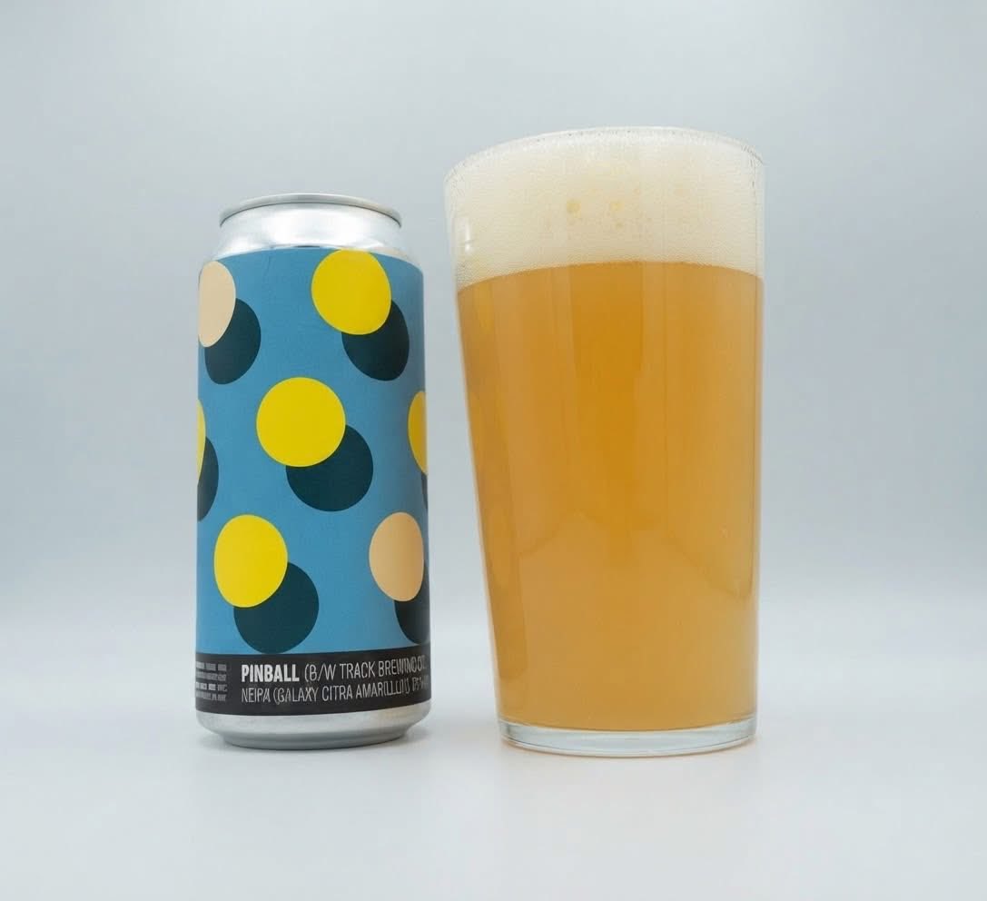 ManvsAle's tweet photo. Flashback / Flashbeer Friday! 📸🔙🍻

Pinball by @HowlingHops x @TrackTaproom. 🤝

This New England IPA brought together the best of London and Manchester brewing, landing right in that sweet spot where juicy meets piney. 🌲 

#MvA #FlashbackFriday #FlashBeerFriday https://t.co/2h7YFs6BCR