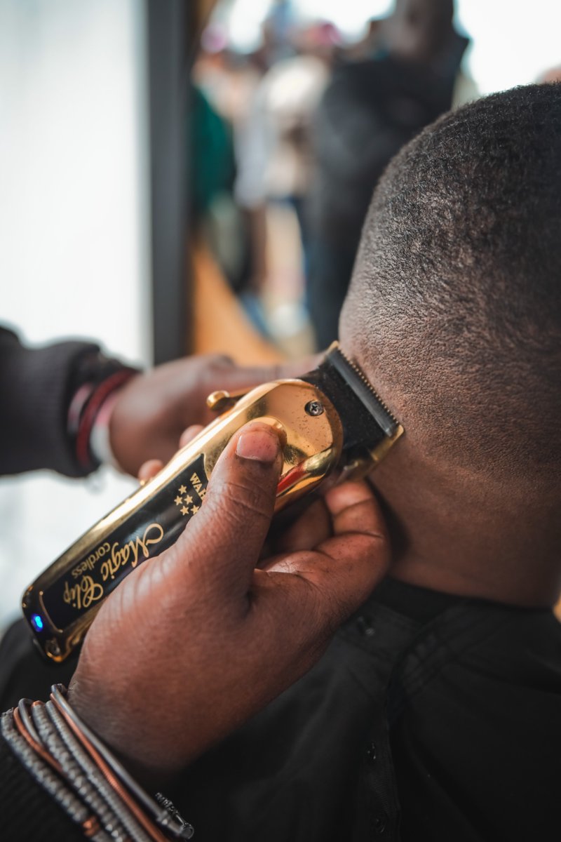 947's tweet photo. The #HouseOfSharp brought it at #947JoburgDay ππ₯
From fresh fades to sharp styling, our pros kept the vibes (and the cuts) impeccable all day. Thank you to everyone who pulled up, snapped a selfie, and got the @Wahl_sa treatment. You made the booth pop off.
Want results like this every day? Get your hands on the gear the pros trust. Shop Wahl and bring The House of Sharp energy home. #PowerOfWahl