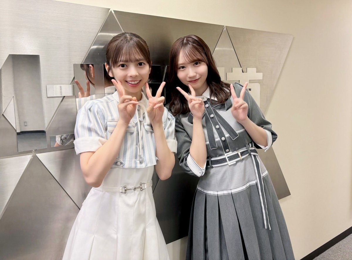 nogizaka46's tweet photo. 現在放送中の、AIR-G' FM北海道「IMAREAL」に、#長嶋凛桜 が日向坂46の #藤嶌果歩 さんと一緒に出演中🐑🍼

北海道の #青葉坂46オーディション キャンペーンもラストスパート💜🩵
夜も仲良く楽しみますっ🎧

皆さま是非お聴きください✊🏻
https://t.co/XxvTapG2N7

#イマリアル
#青葉坂46
#乃木坂46 https://t.co/afF1AN86a5