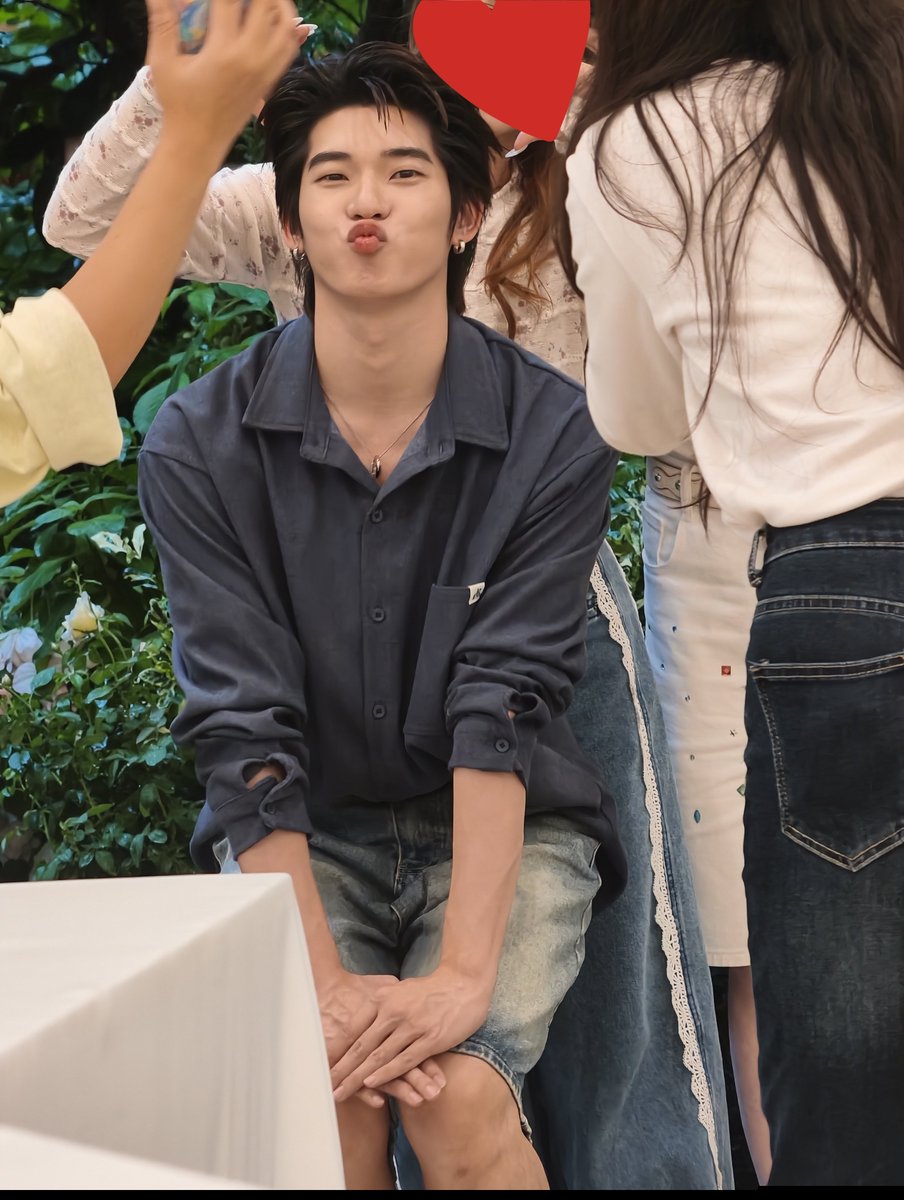 emycutieshop2's tweet photo. ไม่ไหวววว 5555555555 https://t.co/ouplEqNNOX