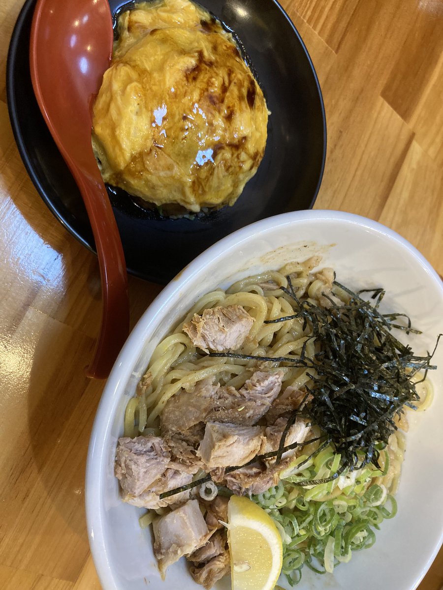 cicichi817's tweet photo. 今日はデイ早退して
兄's🐯🐼念願のオムたすへ🍜
最後に滑り込みで来れてよかった😆

#オムタス https://t.co/ILA0FSdyTl