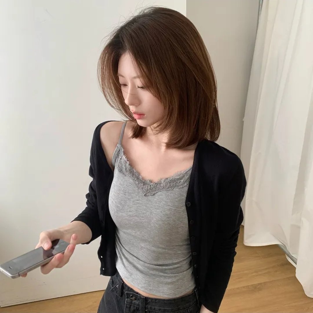 thismyfavthings's tweet photo. 니트랑 레이어드해서 입으면 ㅈㅉ 예쁘겟다 https://t.co/8TJPHaxZYY