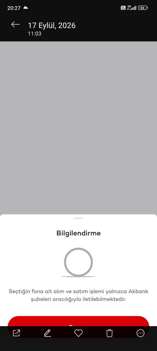 fonunmagdurlari's tweet photo. 🚨"BANKA SATIŞ BUTONUNU KAPATTI, SATIŞ VEREMEDİK" DİYENLERE ÖZEL HABER: İŞTE YATIRIMCIYI İÇERİYE NASIL KİLİTLEDİKLERİNİN KANITI!

📌Yasal işlem saatleri içindeyken (17 Eylül saat 10:52 ve 11:03):

Midas ekrana ne yazdı? "Fon geçici olarak satıma kapalı. Daha sonra tekrar dene."
Akbank ekrana ne yazdı? "Alım satım işlemi yalnızca Akbank şubeleri aracılığıyla iletilebilmektedir."
Mobil uygulamada satışı keyfi olarak kapat, vatandaşı "şubeye git" diyerek oyala, sonra da saat 13:30 olunca "tasfiye başladı, geç kaldınız" de!

Böyle bir hukuksuzluk kabul edilemez!

Hukuken durum çok nettir: Yasal işlem saatinde müşterisinin satış emri vermesini engelleyen, sistemi kapatan veya şubeye yönlendirerek zaman aşımına uğratan aracı kurum ve bankalar, Türk Borçlar Kanunu Madde 112 ve Sermaye Piyasası Kanunu gereğince doğrudan TAZMİNATLA SORUMLUDUR!

Sizin sistemsel kısıtlamanız, vatandaşın mülkiyet ve satış hakkını engelleyemez. O saatte satış yapmaya çalışan herkesin zararı 17 Eylül fiyatı üzerinden kuruşu kuruşuna tazmin edilmek zorundadır!

📌Ekran görüntülerinizi saklayın, platformumuzdaki şablonlarla BDDK, SPK ve bankalara resmi ihtarnamenizi çekin: https://t.co/uynIzCiE0L

Biz kendi hakkımızı savunmazsak kimse bizim yerimize savunmaz!    

CİMER, KDK, SPK, Bankalar, TBB, BDDK, e-Dilekçe ve tüm milletvekillerine tek tıkla şikayet gönderebileceğiniz güncel hazır metinler için platformumuzdaki şikayet sihirbazını kullanın:  https://t.co/uynIzCiE0L 

#tly #thf #tmv #tp2 #pnu #fsu #doh #dfi #TeraMağduriyetiSonBulsun #fonmağdurları #FonMagdurlari #TefasMagdurlari #SPK #MehmetSimsek #TBMM #CIMER #KDK #DDK #FonMağdurları #TEFAS #Takasbank #Fibabanka #akbank #garanti

@55erhanusta

@cevdetakaychp
@spkgovtr
@Takasbank
@memetsimsek
@RTErdogan
