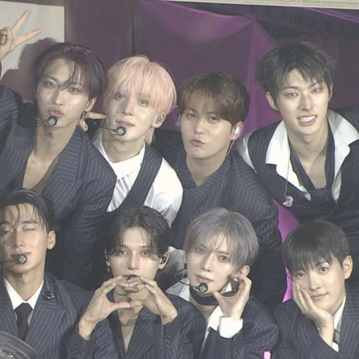 yxwnxzn's tweet photo. 8 𝑚𝑎𝑘𝑒𝑠 1 𝑡𝑒𝑎𝑚 https://t.co/ycQVW6d8tu