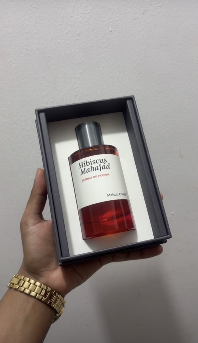 Mudimabiriani's tweet photo. Tsh 750,000/= 

Hibiscus Mahajad Perfume Available✅

☎️WhatsApp +255719068333 

Mudi in Dubai 🇦🇪 https://t.co/iqFEeO7nlY