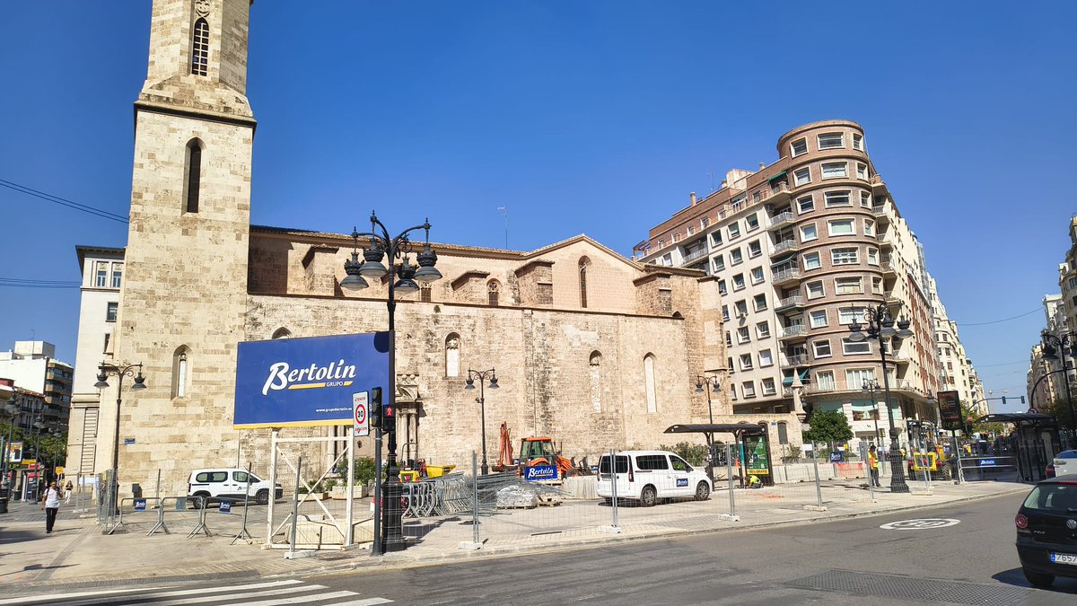 grupobertolin's tweet photo. #GrupoBertolín inicia la reurbanización de la plaza de San Agustín, en València. Una actuación de más de 9.000 m² que ampliará el espacio peatonal y mejorará la accesibilidad, la movilidad y la funcionalidad de este enclave urbano.
#ObraCivil #Urbanización @AjuntamentVLC https://t.co/LtNpl8zLvD