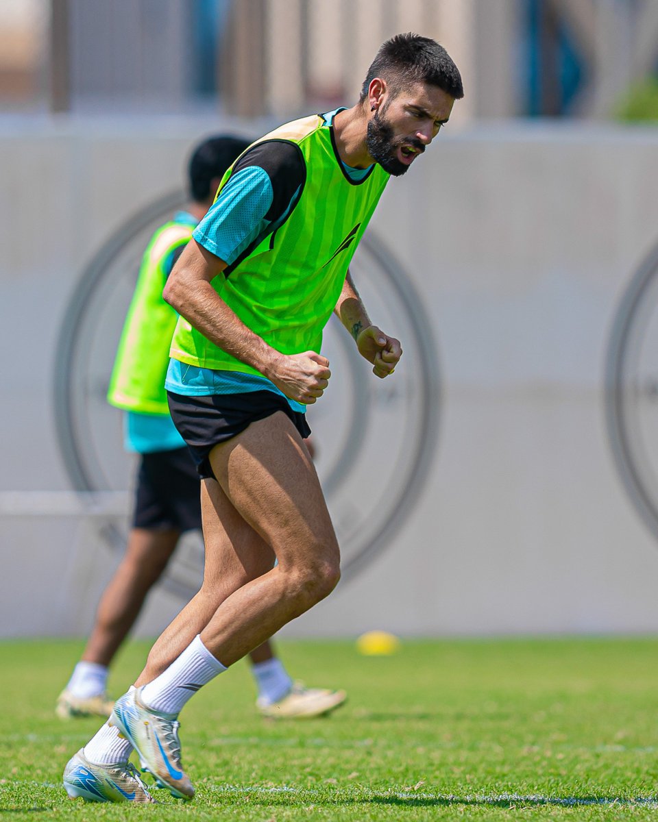 AlShabab_EN's tweet photo. Morning session ⛅️🤍 https://t.co/xjmjHROzri