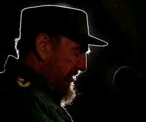 MichaElCubanito's tweet photo. Seguiremos el camino por el que nos guiaste toda tu vida revolucionaria.
#100AñosConFidel
#FidelVive https://t.co/ntE5PSMp0D