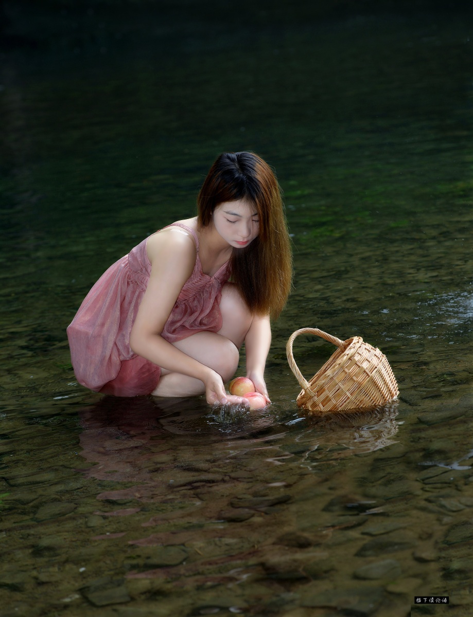 JCanwa's tweet photo. The soft breeze stirs the quiet stream, with love hidden in its ripples, and I’m a little ashamed of the tender thoughts welling up. https://t.co/noEr4FhRUb