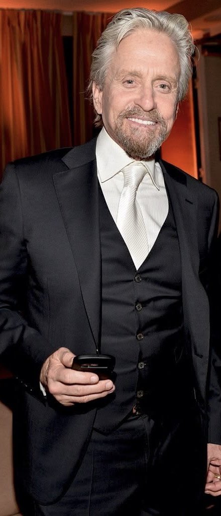 modernhistory's tweet photo. Michael Douglas turns 82 today, Wall Street, Fatal Attraction, the Kirk Douglas son who built his own name.

Which Michael Douglas movie do you remember first? https://t.co/ccK2UYt2hK