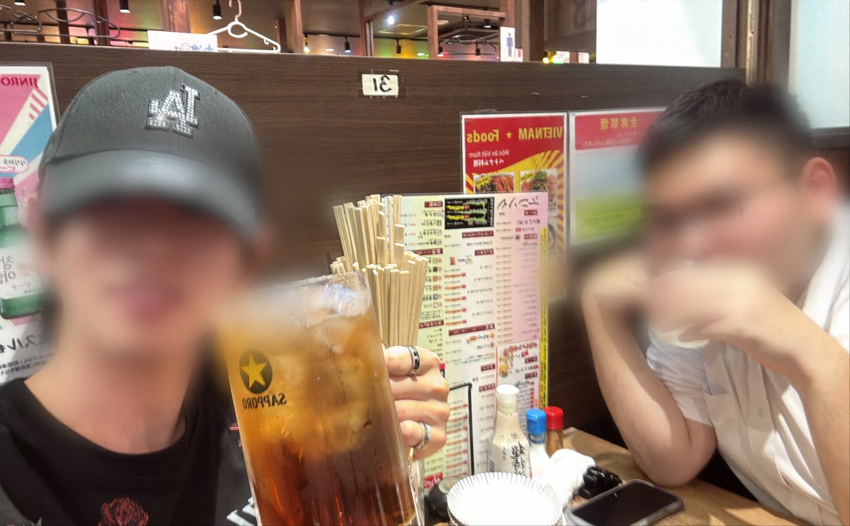 mo1119ym's tweet photo. たむとサシ飲み🍻 https://t.co/eRgSk1arP4