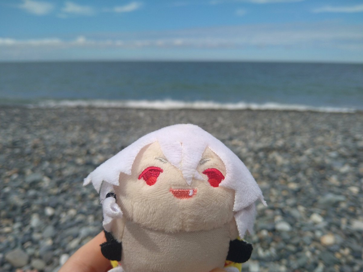 uchangotobed's tweet photo. #金曜日だからおもち貼る
糸魚川の海とこぎちゃん
ドミノピザ(２枚目無料)とこぎちゃん
ディアボラ風チキンとこぎちゃん https://t.co/B1ihm2UFdv