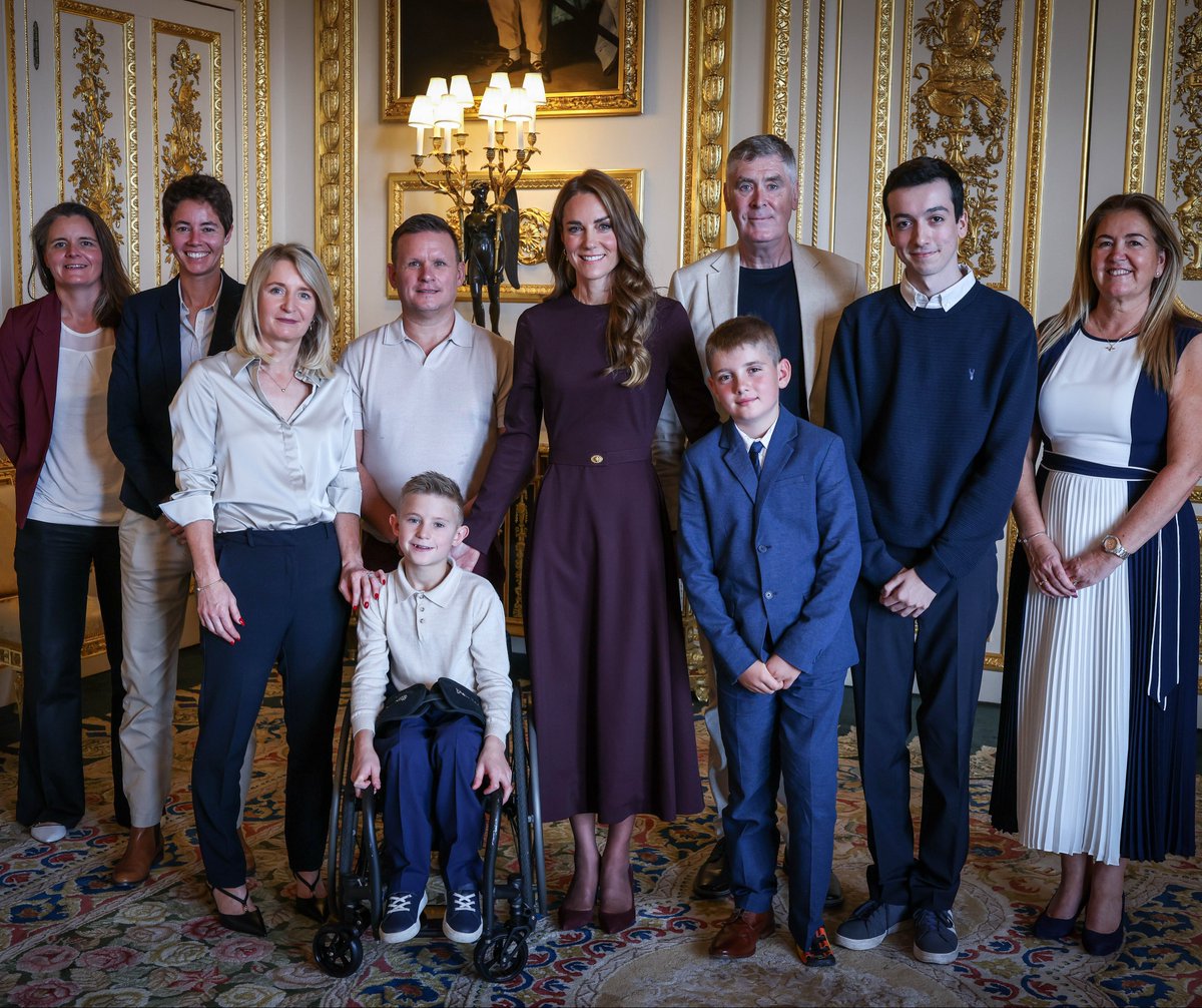 RoyallyBelle_'s tweet photo. On September 15th, the Princess of Wales hosted a Three Peaks Challenge Tea Party at Windsor Castle for other participants she met when she made her own journey 🥰 https://t.co/QQ97P0sRwt