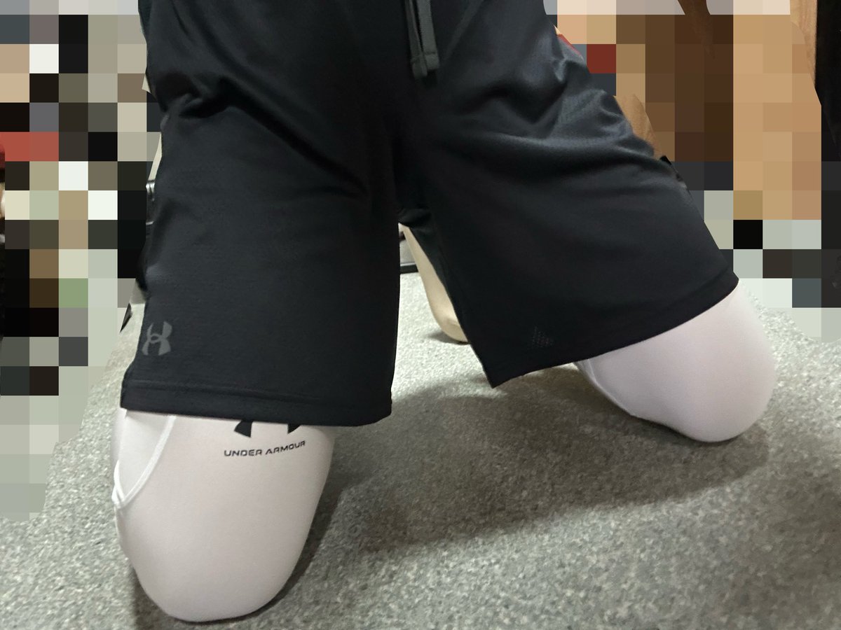Amadeus1067663's tweet photo. 谁会拒绝安德玛🥵🥵 https://t.co/kXTwUMRHyj