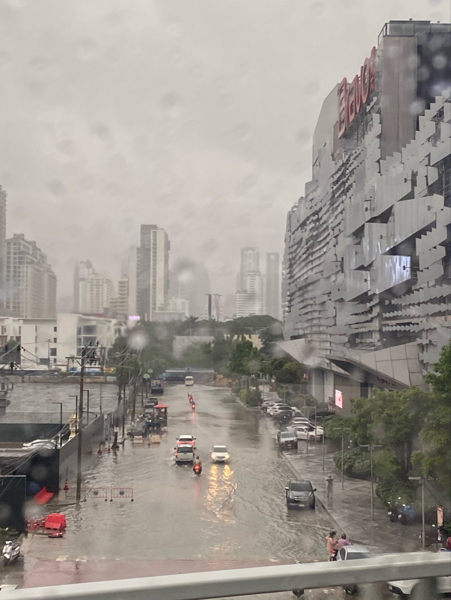 torazup's tweet photo. ชั้นผ่านบราโว่… ขอออกคำสั่งพรุ่งนี้ใครก็ห้ามพูดสาดไปสมาชิก https://t.co/TXWxexYxWs
