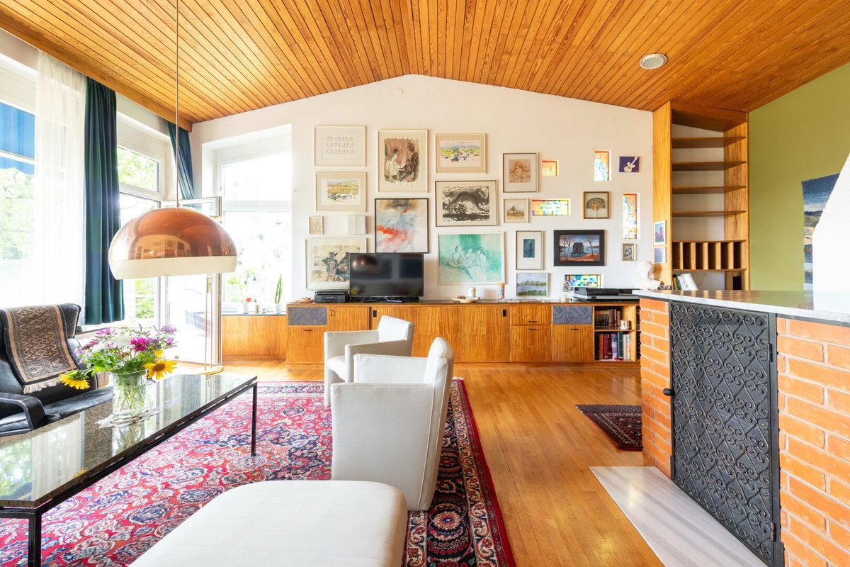 immosearch_eu's tweet photo. Neuer Preis: 0 EUR. Architektenhaus von Rudolf Schober in ruhiger, sehr guter Wohnlage in Oberwart mit 250,9 m² Wohnfläche, 8 Zimmern und 710 m² Grundstück. 🏡

Mehr erfahren: https://t.co/gTDwgvMgaO

Immosearch https://t.co/yRQhfOhid2 Wien

#Oberwart #Architektenhaus #Hauskauf https://t.co/4KW36D2hOk