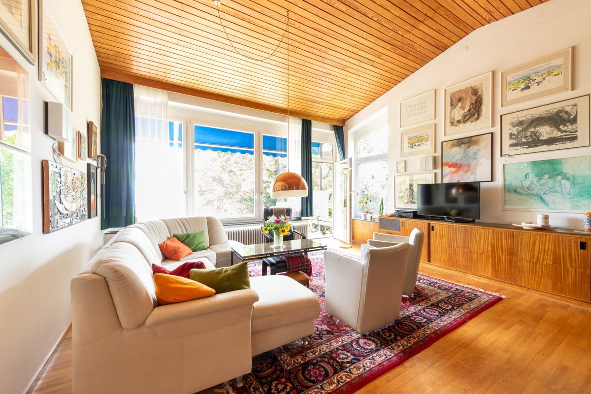 immosearch_eu's tweet photo. Neuer Preis: 0 EUR. Architektenhaus von Rudolf Schober in ruhiger, sehr guter Wohnlage in Oberwart mit 250,9 m² Wohnfläche, 8 Zimmern und 710 m² Grundstück. 🏡

Mehr erfahren: https://t.co/gTDwgvMgaO

Immosearch https://t.co/yRQhfOhid2 Wien

#Oberwart #Architektenhaus #Hauskauf https://t.co/4KW36D2hOk