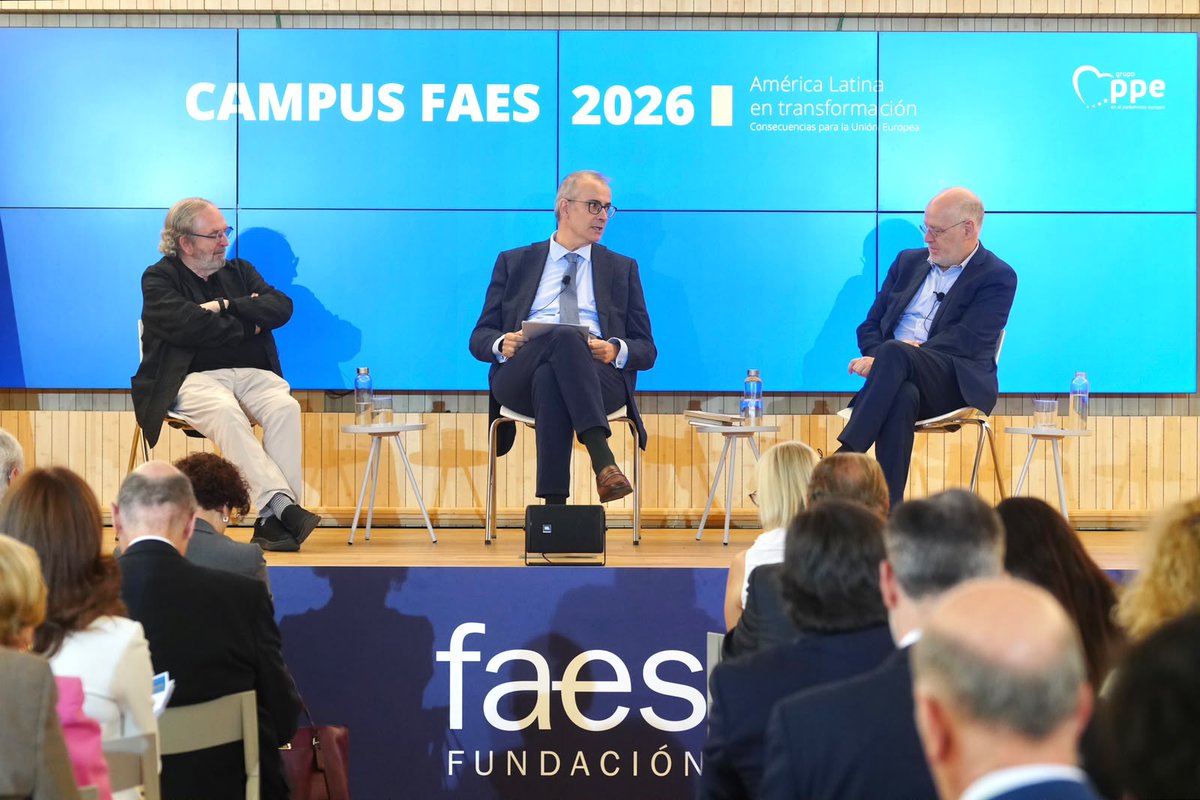 FundacionFaes's tweet photo. 📸 España e Hispanoamérica: narrativas nacionales, encuentros y desencuentros. 

Más información en: https://t.co/IOB2q2zto0 https://t.co/zsM5lomWFI