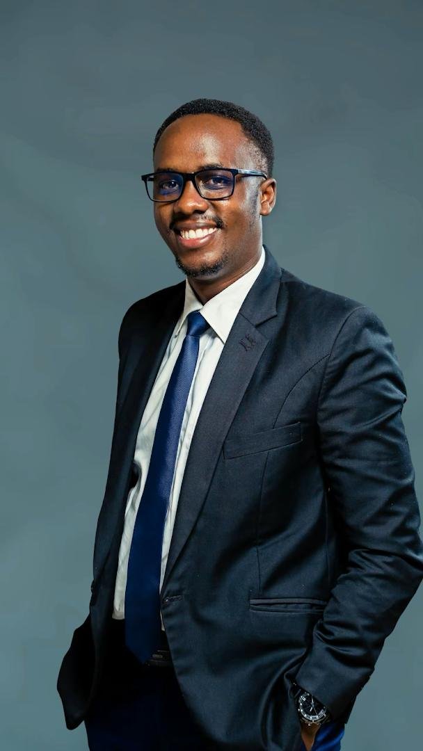 arthurnatku's tweet photo. Don't settle for mediocity in business.
Invest in that company, have all the documentation top notch, my friend calls it be investment ready anytime anyday. Offer a service at whichever level u are at as a world class service provider, leave no room for error, https://t.co/nOIXdYJm9d