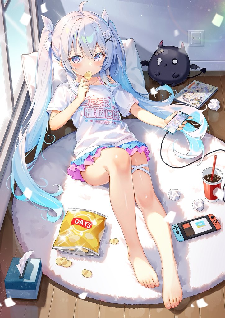 usagi_takumichi's tweet photo. 引きこもりのシロちゃん#オリジナル https://t.co/SsRkk5seQW