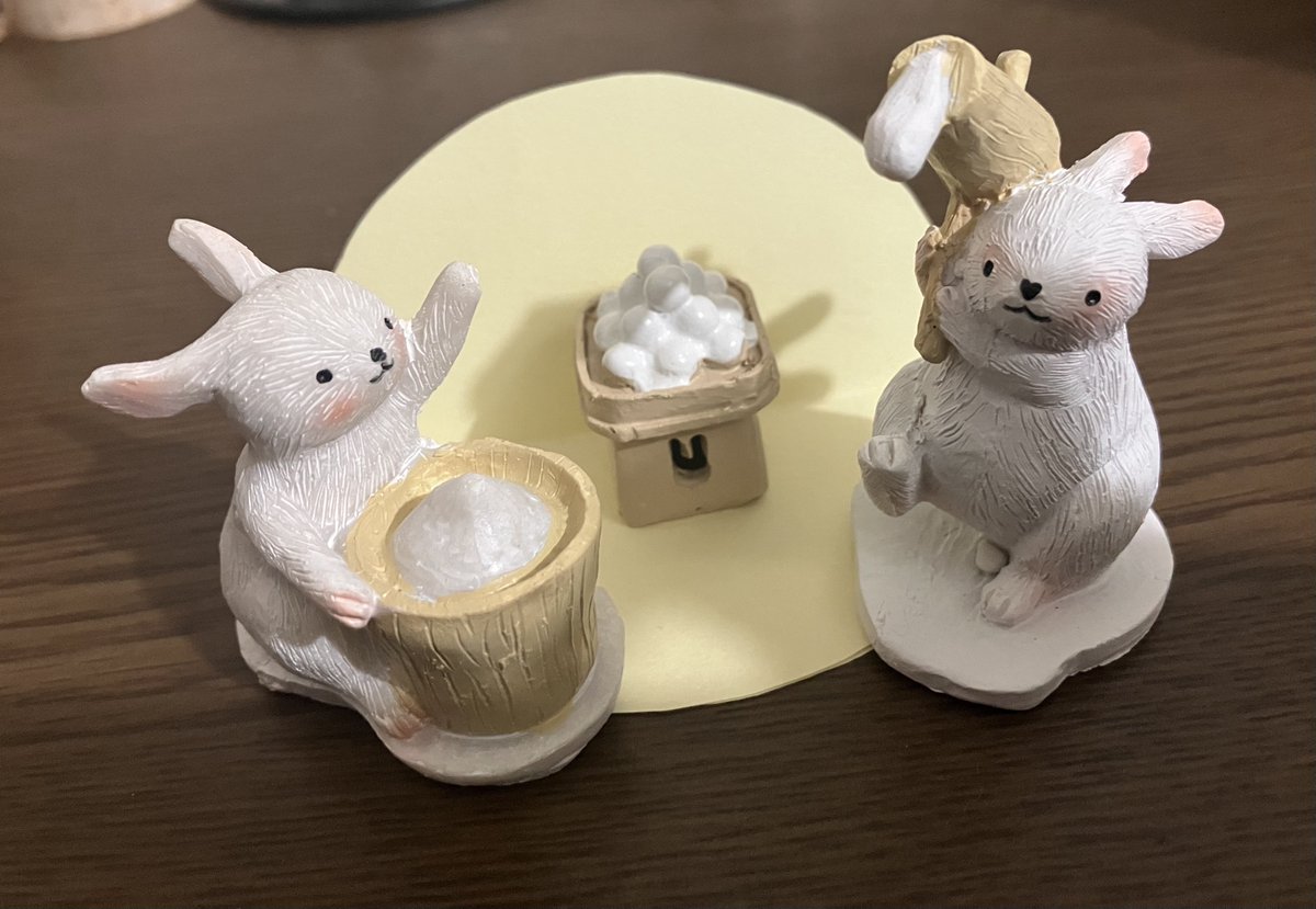 haMn_eko's tweet photo. 🐰🌕🐰 https://t.co/CqYR2pyjc7