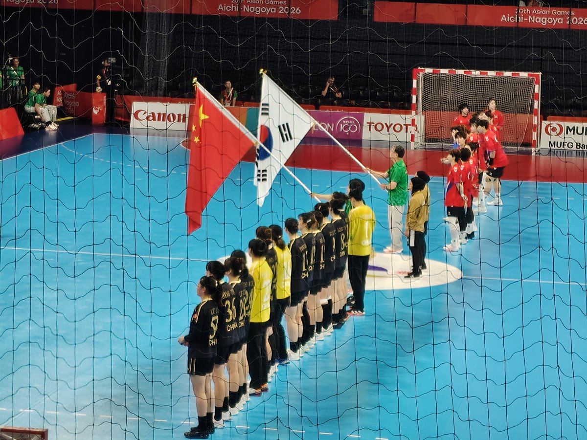 Roll_Keyaki's tweet photo. 3試合目は韓国vs中国で韓国が勝ちました。 https://t.co/RwfCJIJpUH