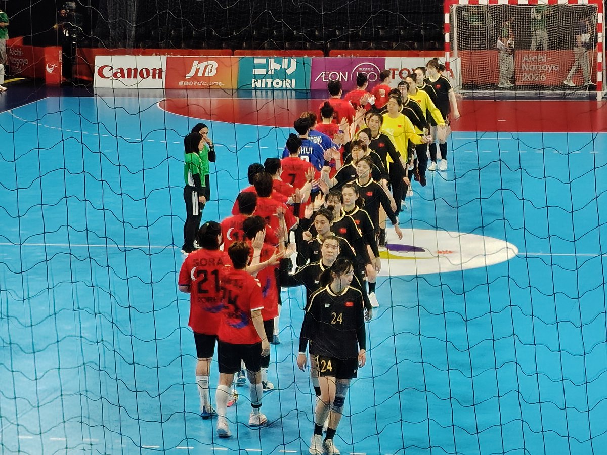 Roll_Keyaki's tweet photo. 3試合目は韓国vs中国で韓国が勝ちました。 https://t.co/RwfCJIJpUH