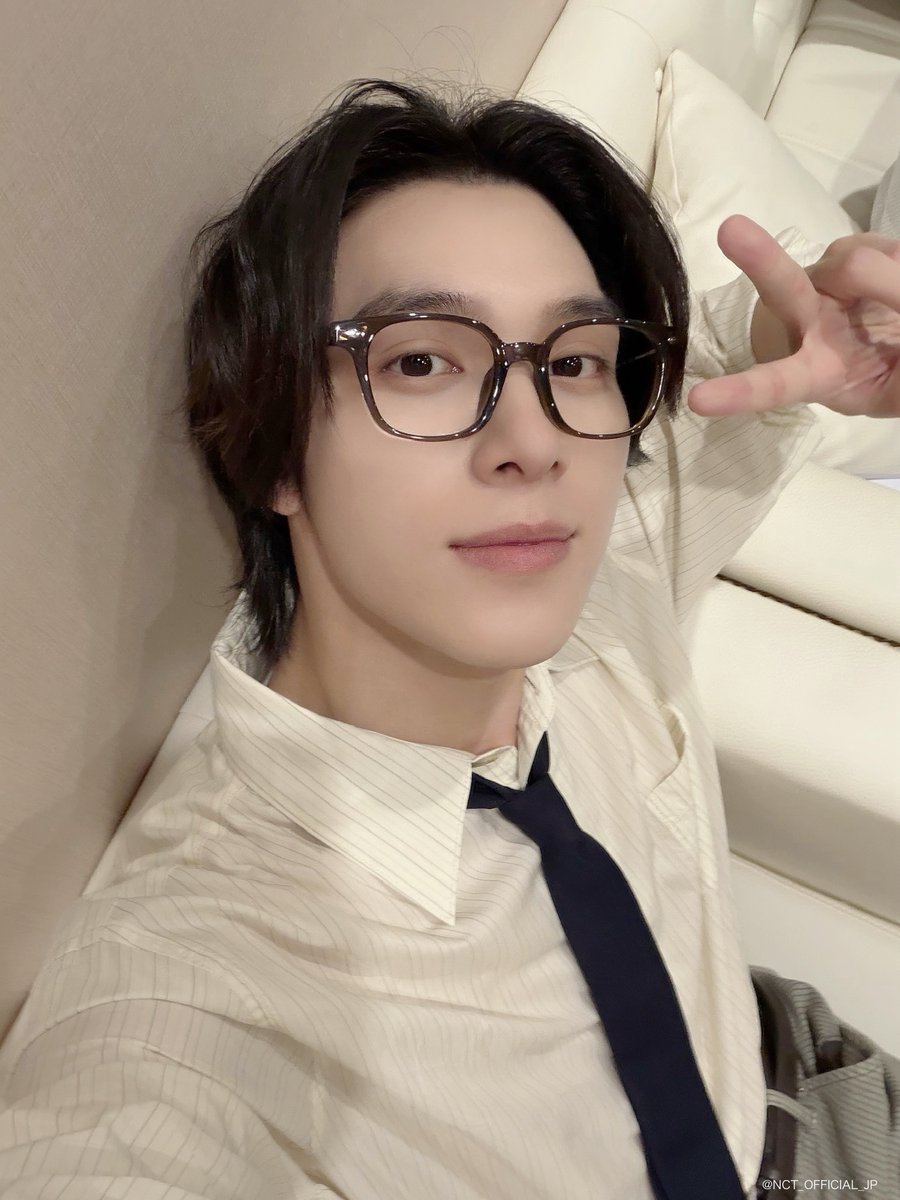 NCT_OFFICIAL_JP's tweet photo. 誕生日おめでとう！ヘンドリー！！
HAPPY BIRTHDAY ♡ HENDERY!

#HAPPYHENDERYDAY
#HENDERY #NCT https://t.co/UifhdNN2VI