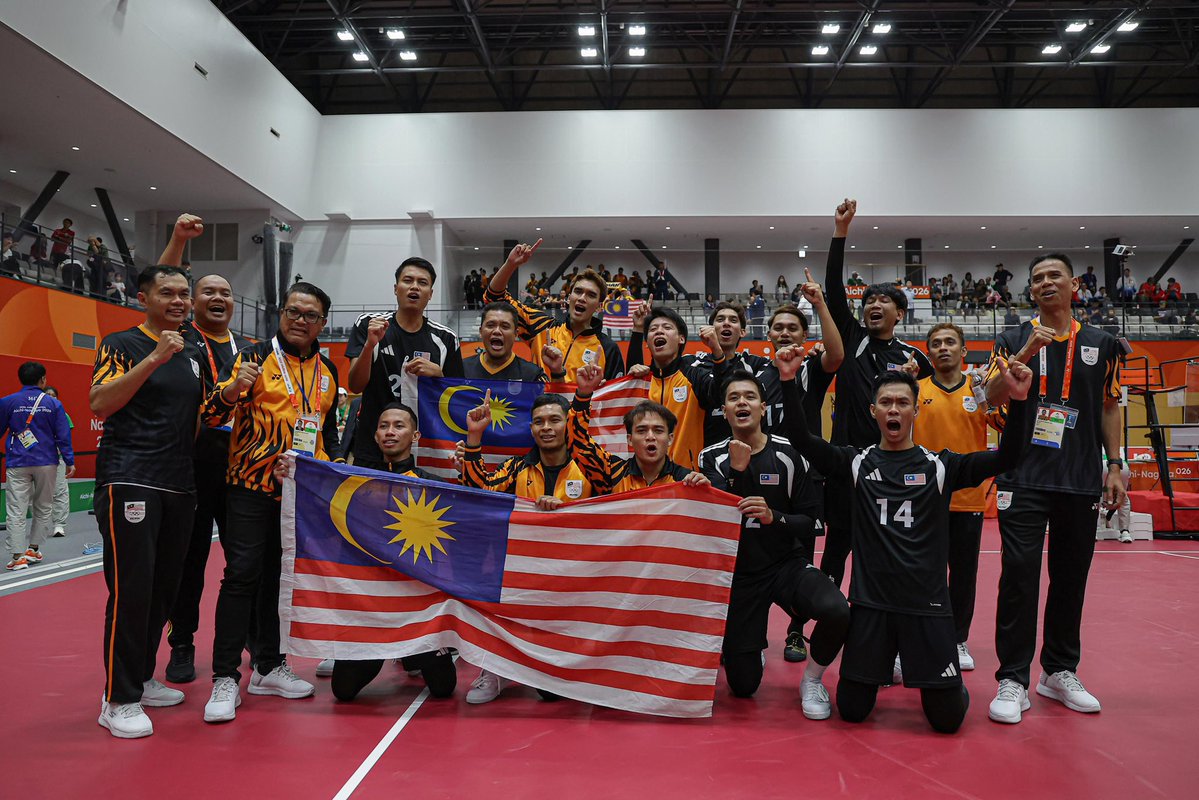 anwaribrahim's tweet photo. Tahniah kepada skuad sepak takraw negara atas kejayaan menamatkan penantian 36 tahun untuk kembali meraih emas dalam acara regu berpasukan lelaki di Sukan Asia Aichi-Nagoya 2026.

Kejayaan ini turut menghadiahkan pingat emas keempat buat kontinjen Malaysia di temasya kali ini, sekali gus menjadi satu kemenangan yang cukup bermakna dan membanggakan seluruh rakyat Malaysia.

Syabas anak-anak Malaysia. Teruskan mengharumkan nama negara!

#MalaysiaMADANI
#KitaSemuaTeamMAS
