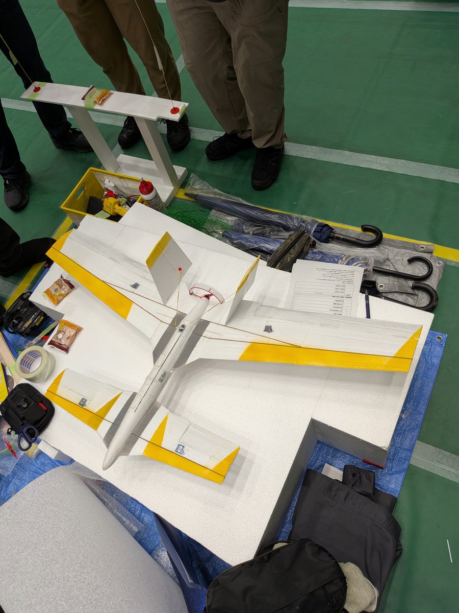 monotsukuriMAXS's tweet photo. 自慢のエンテ型機。色んな方が来てくれました！！大好評です！！
#ひころぼ 
＃飛行ロボコン
＃飛行ロボットコンテスト
＃ひこロボ
＃RCplane https://t.co/aSthLI67sV