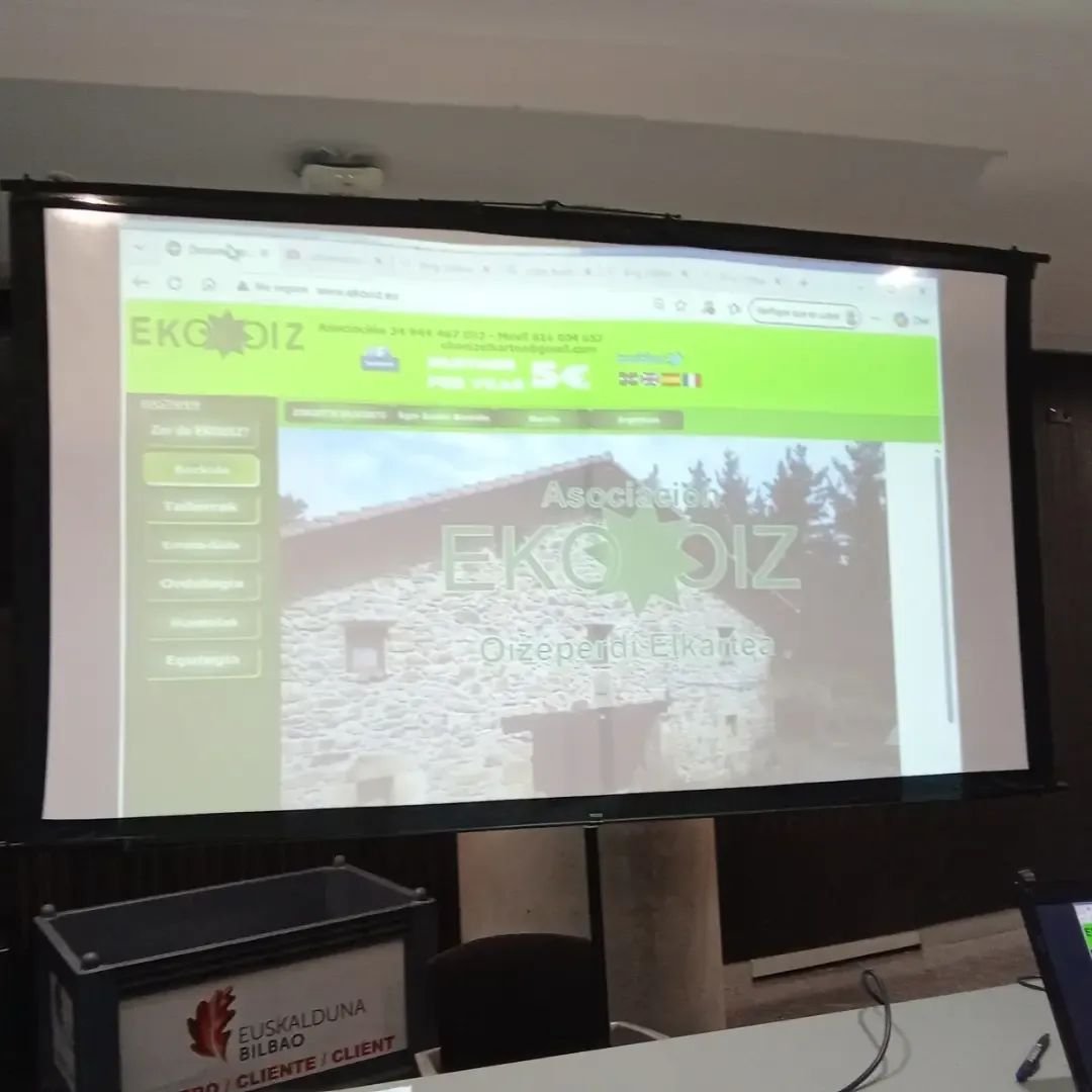 Ekobilbo1's tweet photo. .@eko_oiz ya esta en #Ekobilbo en la I Feria de
Productos #Eco, Vida Sana y
Consumo Responsable. Con
#talleres teóricos, #didácticos y prácticos sobre desarrollo #sostenible #energías #renovables #economía #circular
Ven a visitarnos! https://t.co/yrseey0Kim @Euskalduna_eus https://t.co/TxcuU3Yorq