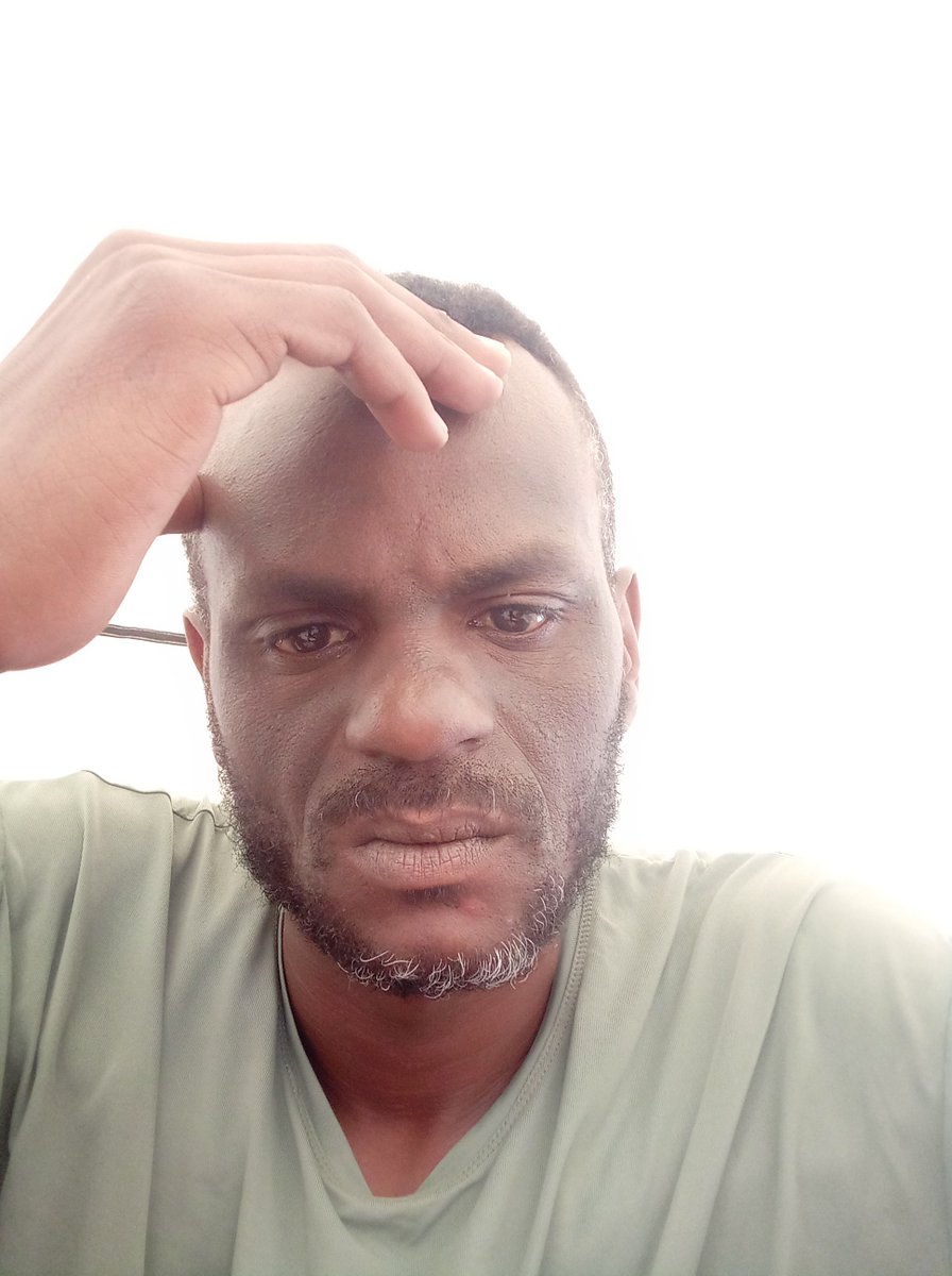 an_jmy40244's tweet photo. I lost my father on 23/11/2023 due to malnutrition  We don't want to die from malnutrition. My children go everywhere without access to clean water or anything else. We don't want to die of hunger or malnutrition. https://t.co/4U9xyx6jtA https://t.co/JVeDfOypE0