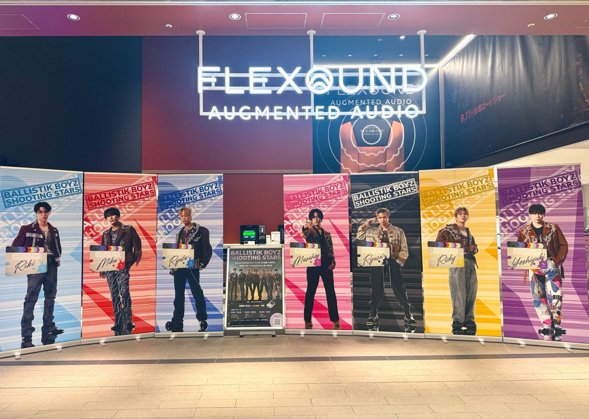bluegarichann's tweet photo. 正直何期待できるのが分からないまま参りましたが

完全にやられた...😍
距離感えぐすぎる
近すぎるのでダンスあんまり頭に入ってこなかった😆

全員観に行ったほうがいい

#イマーシブゼロ_BBZ 
#BALLISTIKBOYZ https://t.co/F2L2vqN4bi