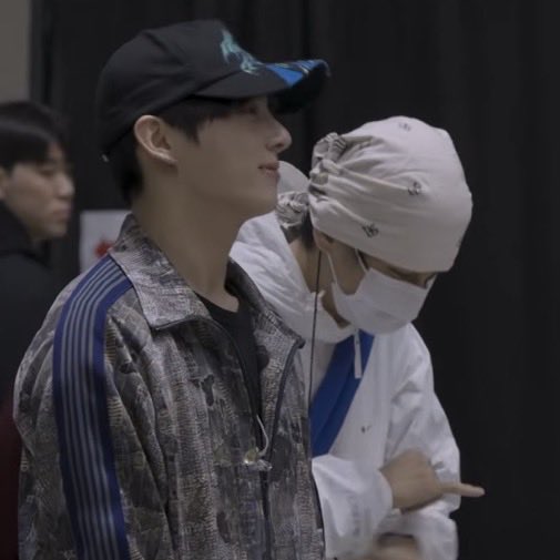 jungkovtae's tweet photo. TAEKOOK!! https://t.co/pVLp0BumKK
