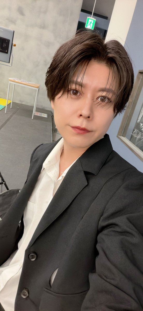 BLACKIRIS_hiro's tweet photo. 今日はエンタパークフェスありがとうございました😊

めっちゃ久しぶりすぎる再会のけんちょすと同じ青森出身のKくんと📸

いいイベントでした😌 https://t.co/ODPznvujQX