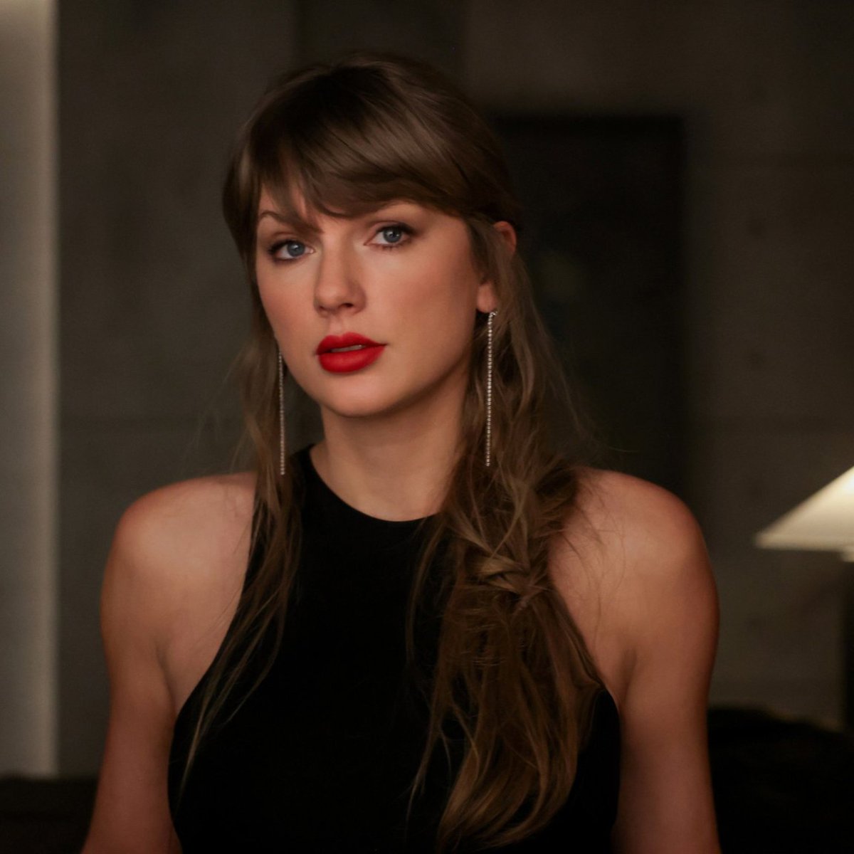 TSNews_13's tweet photo. 🚨| Taylor Swift’s “The Life of a Showgirl: The Encore” has now reached #1 on Apple Music Philippines. 🇵🇭 https://t.co/AP0kEig22e