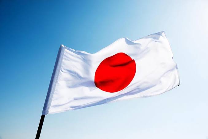 FinanceBureau_'s tweet photo. 🚨JUST IN: Japanese regulators are questioning the country's biggest banks over their AI investments. 

The Financial Services Agency is looking into how major banks and life insurers are managing the risks of lending to AI data centers, mostly projects in the US.

It says it isn't trying to stop the lending. But it's unclear whether the tech giants spending heavily on AI will earn enough to justify it.

Japan now joins regulators in Europe and Singapore in flagging risks tied to the AI building boom.