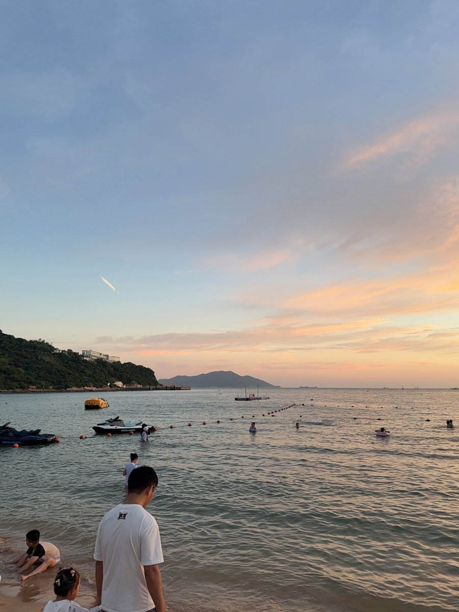 Andygehk's tweet photo. 珠海的岛海边人比深圳少

夕阳也很美 https://t.co/e3hd8FroVq