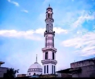khnjrerazaxe's tweet photo. رنجیت سنگھ کی اولاد کی طرف سے مرکزِ عشق و محبت جامع مسجد رحمۃ للعالمین کو سیل کیے 50 جمعے گزر گئے۔۔💔😢 https://t.co/P8u2AUXycR