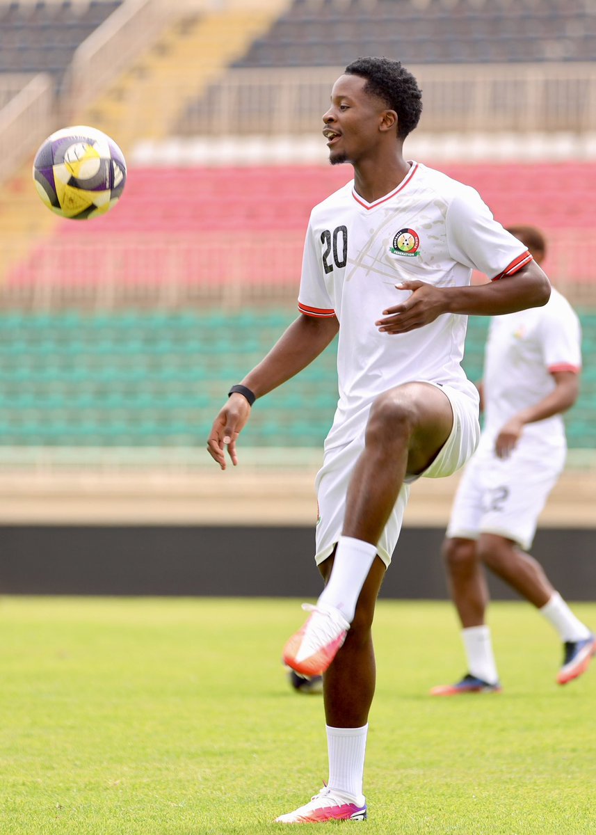 FootballKe_90's tweet photo. 🚨H STARS TICKETS GIVEAWAY FOR 15 FANS‼️

1. On what days do we hold our weekly spaces?
2. What was the result when Kenya last faced Eritrea?
3. Who is Kenya's national all-time top scorer?

Answer fast, first, correctly and win a ticket for Saturday’s game Kenya vs Eritrea.

📸 @Harambee__Stars 
#FootballKE