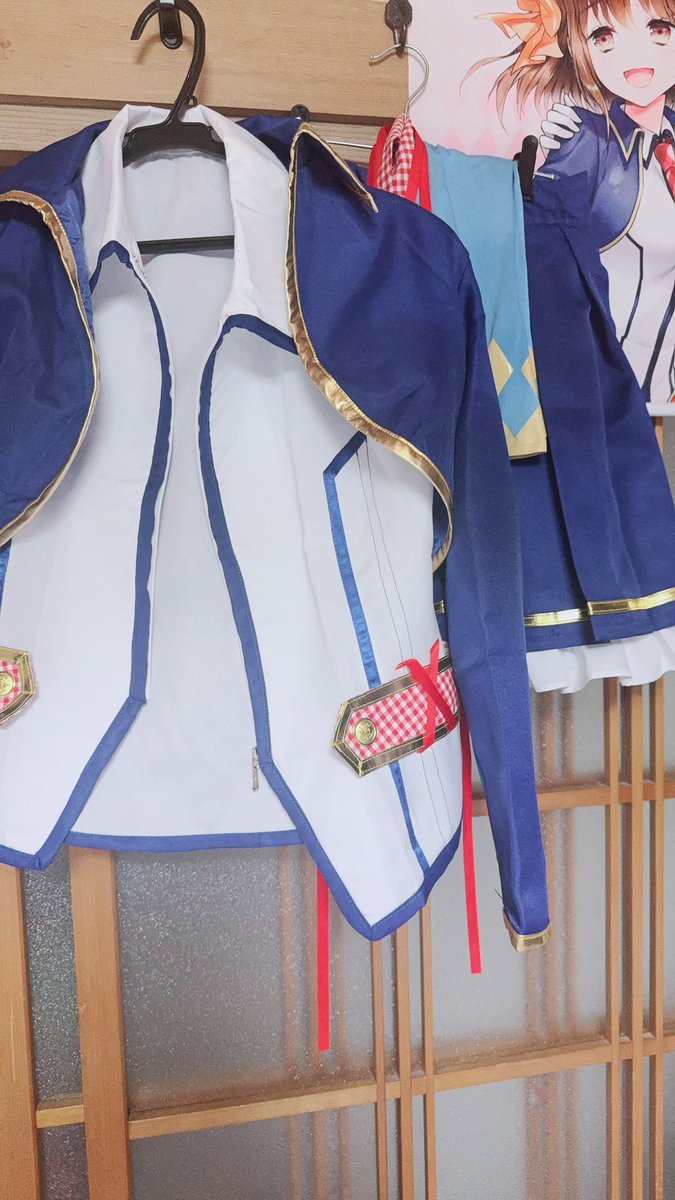 shuno_3745's tweet photo. 制服が部屋にあるの、実在感あって非常に良い https://t.co/KY1HTWylmP