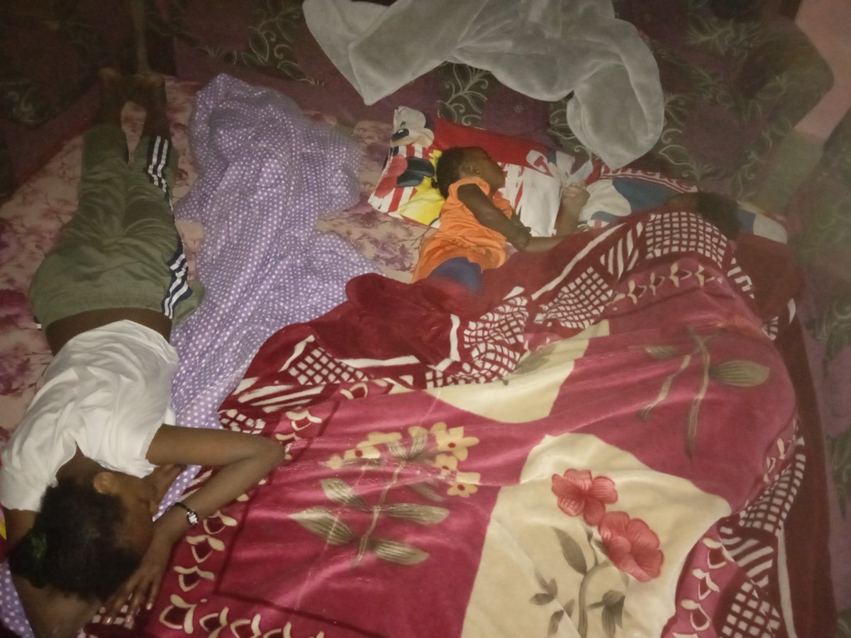 an_jmy40244's tweet photo. I lost my father on 23/11/2023 due to malnutrition  We don't want to die from malnutrition. My children go everywhere without access to clean water or anything else. We don't want to die of hunger or malnutrition. https://t.co/4U9xyx6jtA https://t.co/JVeDfOypE0