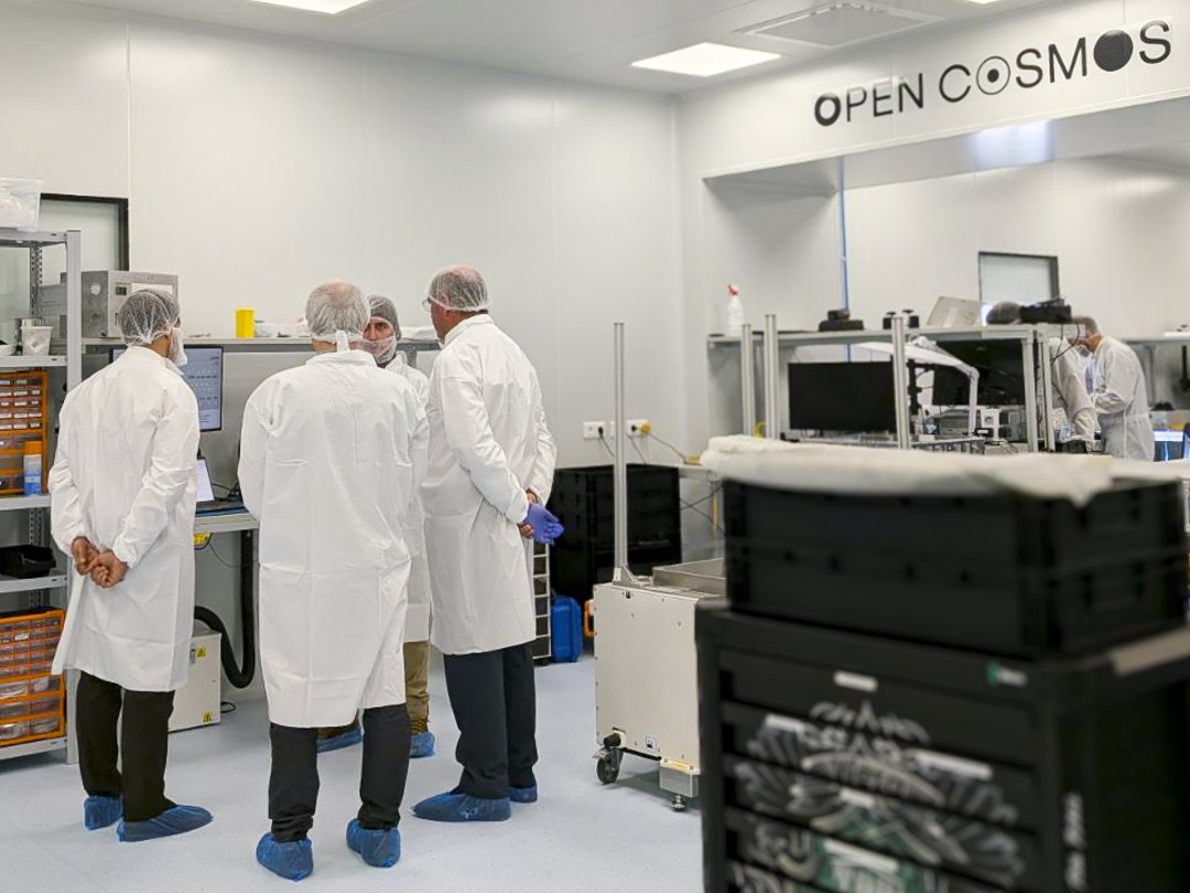 Open_Cosmos's tweet photo. We welcomed MEP Hélder Sousa Silva alongside the Coimbra Supernova delegation - including partners from the University of Coimbra, Instituto Pedro Nunes, and the Municipality of Coimbra, to our facility in Portugal.

The visit provided a great opportunity to showcase our end-to-end mission capabilities, from in-house satellite design and manufacturing (OpenOrbit) to our connectivity solutions (ConnectedCosmos) and multi-satellite data platform (DataCosmos).

Together, we discussed how European policy and funding can support the Space and Defense sectors while continuing to strengthen regional innovation hubs.

#OpenCosmos #CoimbraSupernova #SpaceTech #Coimbra